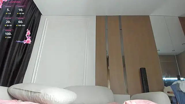 Zirael_swan stripchat live cam model