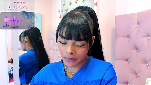EmmaEbony_ stripchat live cam model