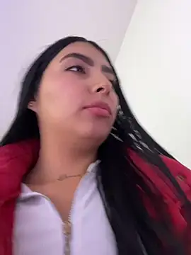 Marianbelle stripchat live cam model