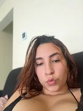 juanita-7 stripchat live cam model