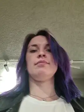 LazyTanukii stripchat live cam model