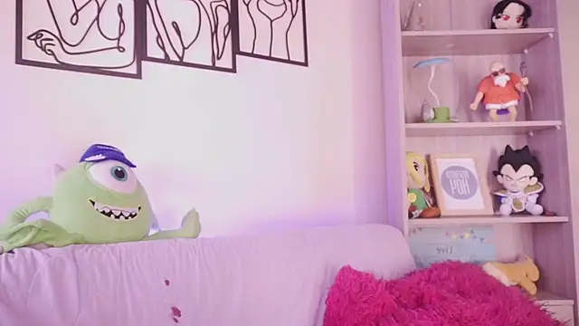 little_maura_ stripchat live cam model