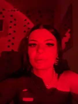 ZeyhaViviiien stripchat live cam model