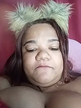 Meellcarioca stripchat live cam model