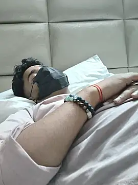 BeardKingoBack stripchat live cam model
