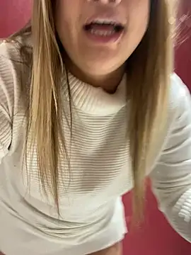 kahreal stripchat live cam model