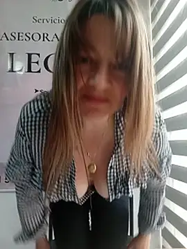 KAREN--03 stripchat live cam model