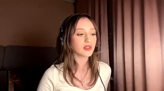 ShannanWohlers stripchat live cam model