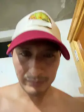 Elcalistenico stripchat live cam model