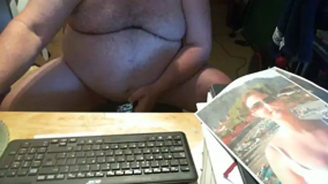 Owned_drone stripchat live cam model