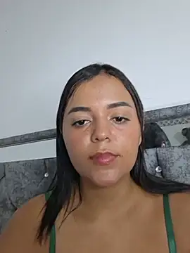Yireth_Sexi stripchat live cam model
