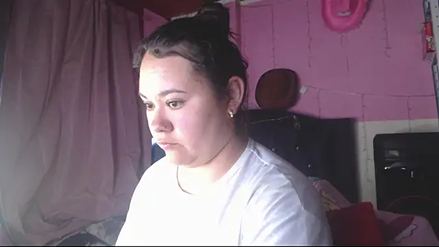 NikkiRous_ stripchat live cam model