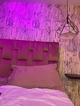 AbyThompson stripchat live cam model