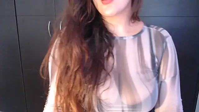AdharaLujan stripchat live cam model
