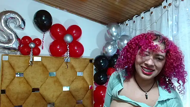 LITTLEJULES stripchat live cam model