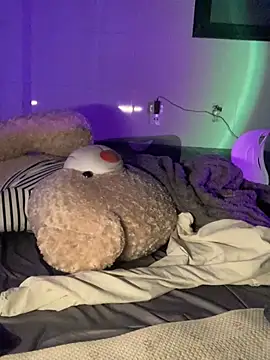 Annie-bae stripchat live cam model