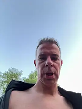 Gentlemanxx stripchat live cam model