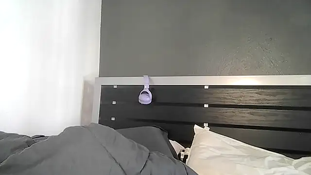 goddessdaisysky stripchat live cam model