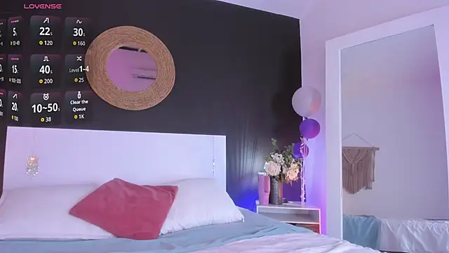 VioletPaket stripchat live cam model