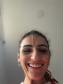Samantha_bigboobs stripchat live cam model