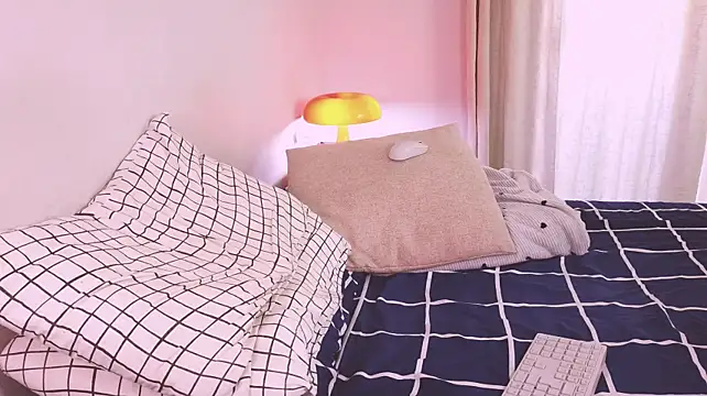 hairyzodb stripchat live cam model