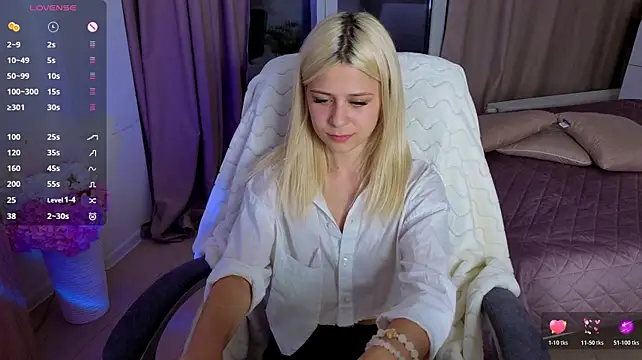 ApheliaStar stripchat live cam model