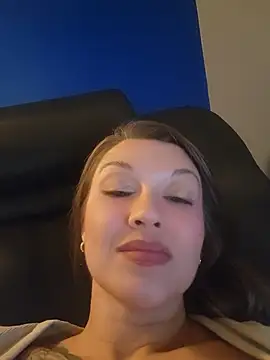 NicolePearl stripchat live cam model