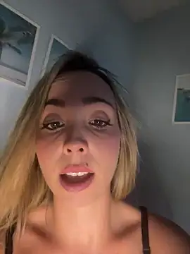space_couple stripchat live cam model
