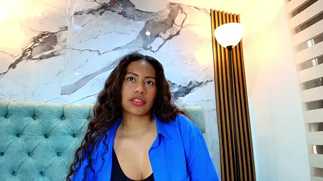 SaraVasquez_ stripchat live cam model