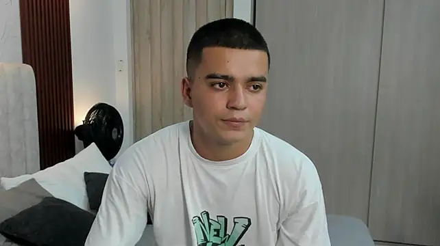 sara_timmy stripchat live cam model