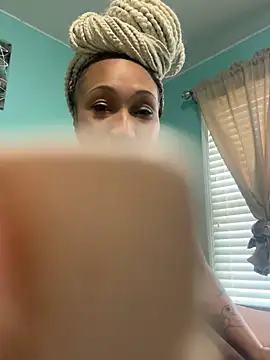 msbaddiebabe101 stripchat live cam model
