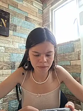 _Isabella-7 stripchat live cam model