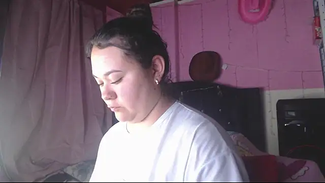 NikkiRous_ stripchat live cam model