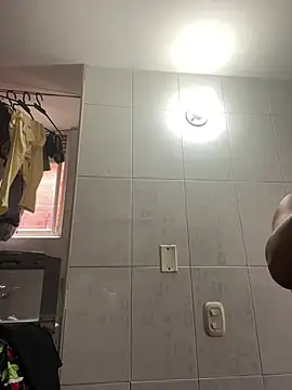 _Sweeteyes stripchat live cam model