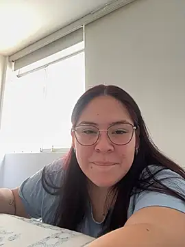 Maca3468 stripchat live cam model