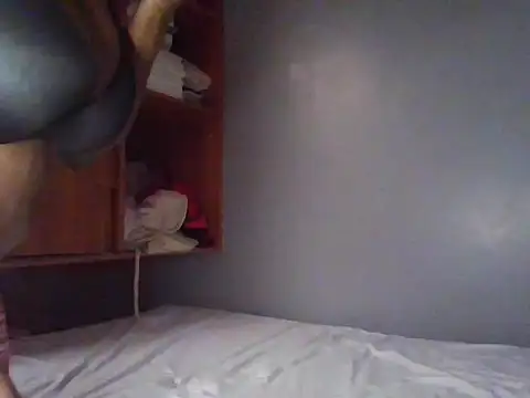 Bootygiarl stripchat live cam model