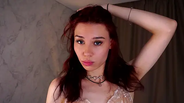 SuzieSpankwood stripchat live cam model