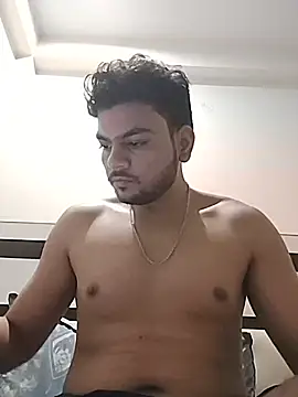Realcumshow stripchat live cam model
