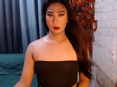 ODALISQUE_MIA stripchat live cam model