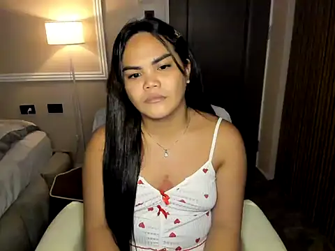Kendallfoxx stripchat live cam model