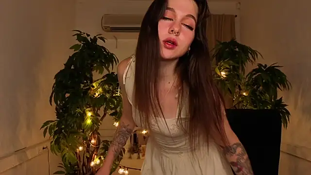 HollyWallis stripchat live cam model