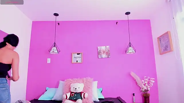 liapinket stripchat live cam model