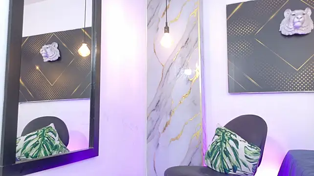 theronnyone stripchat live cam model