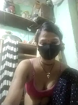Hotriyababy stripchat live cam model