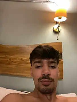 Hermanooooooo stripchat live cam model