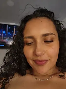 Lucy_Marin stripchat live cam model