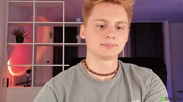 sunnyburn_boy stripchat live cam model