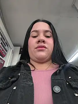 Kendra-daring stripchat live cam model