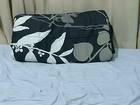 leestyline stripchat live cam model