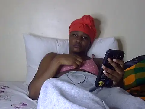Petite_Ebony10 stripchat live cam model
